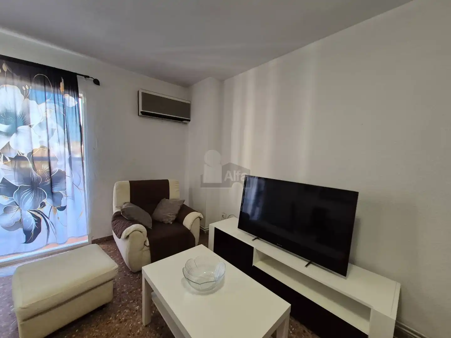 Sala d'estar de Pis en venda en Xirivella amb Aire condicionat, Calefacció i Moblat