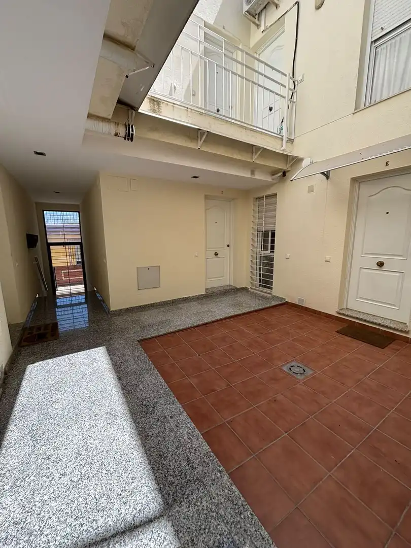 Flat for sale in Camas  with Air Conditioner