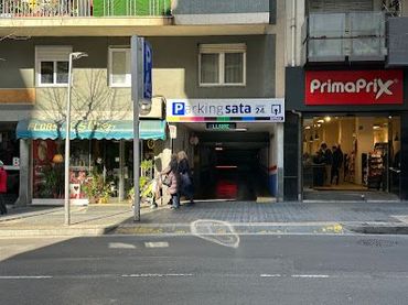 Individual en venta en Avinguda Ramon i Cajal 35