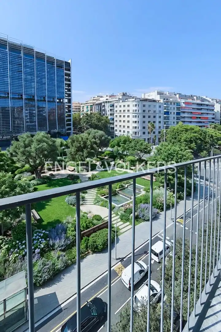 Vista exterior de Pis en venda en Barcelona amb Aire condicionat, Calefacció i Parquet