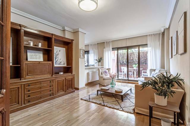 Piso en Venta en Calle Jazmín en Zona Carretera del Plantío