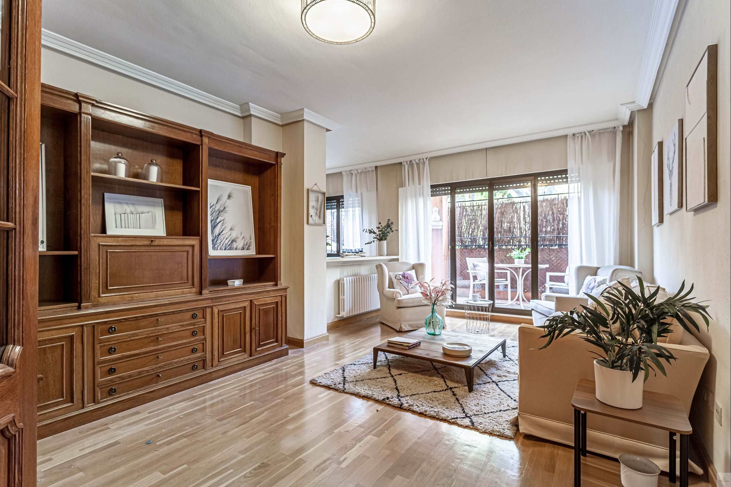 Living room of Flat for sale in Majadahonda  with Heating, Terrace and Storage room