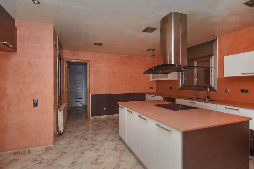 Kitchen of Houses for sale in Pineda de Mar  with Storage room and Swimming Pool