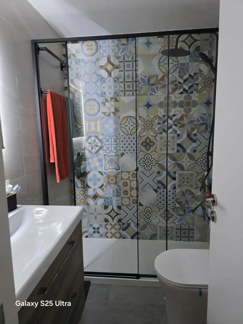 Bathroom of Flat for sale in Benidorm  with Private garden, Furnished and Balcony