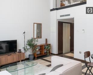 Sala d'estar de Pis de lloguer en  Madrid Capital amb Aire condicionat, Calefacció i Moblat