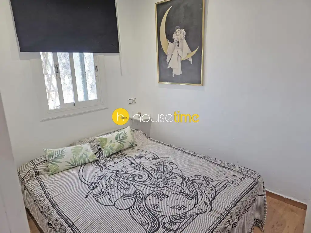 Bedroom of Houses for sale in Santa Coloma de Gramenet
