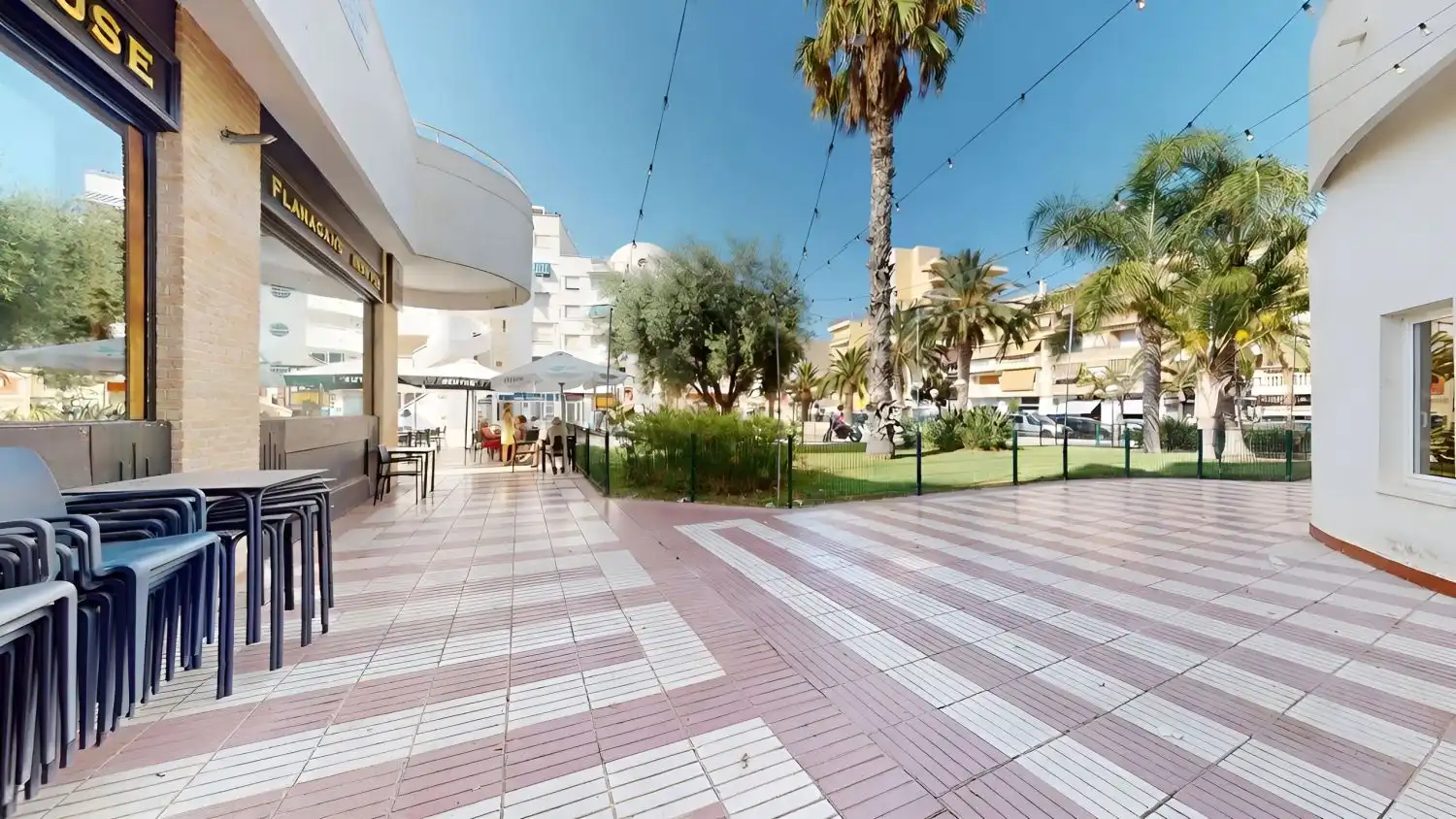 Terrassa de Local de lloguer en El Campello amb Aire condicionat