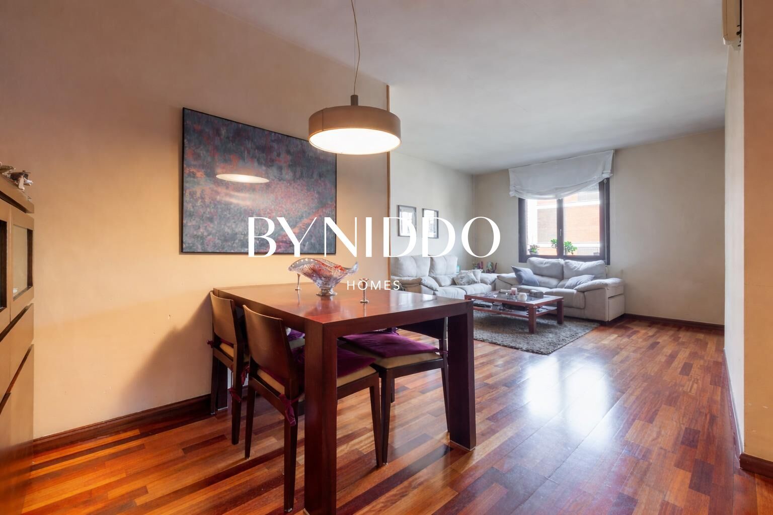 Living room of Flat for sale in Sant Cugat del Vallès  with Air Conditioner, Heating and Parquet flooring