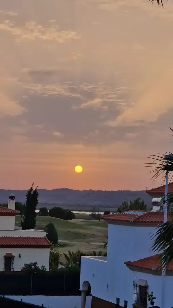 Vista exterior de Pis de lloguer en Ayamonte amb Aire condicionat, Jardí privat i Parquet