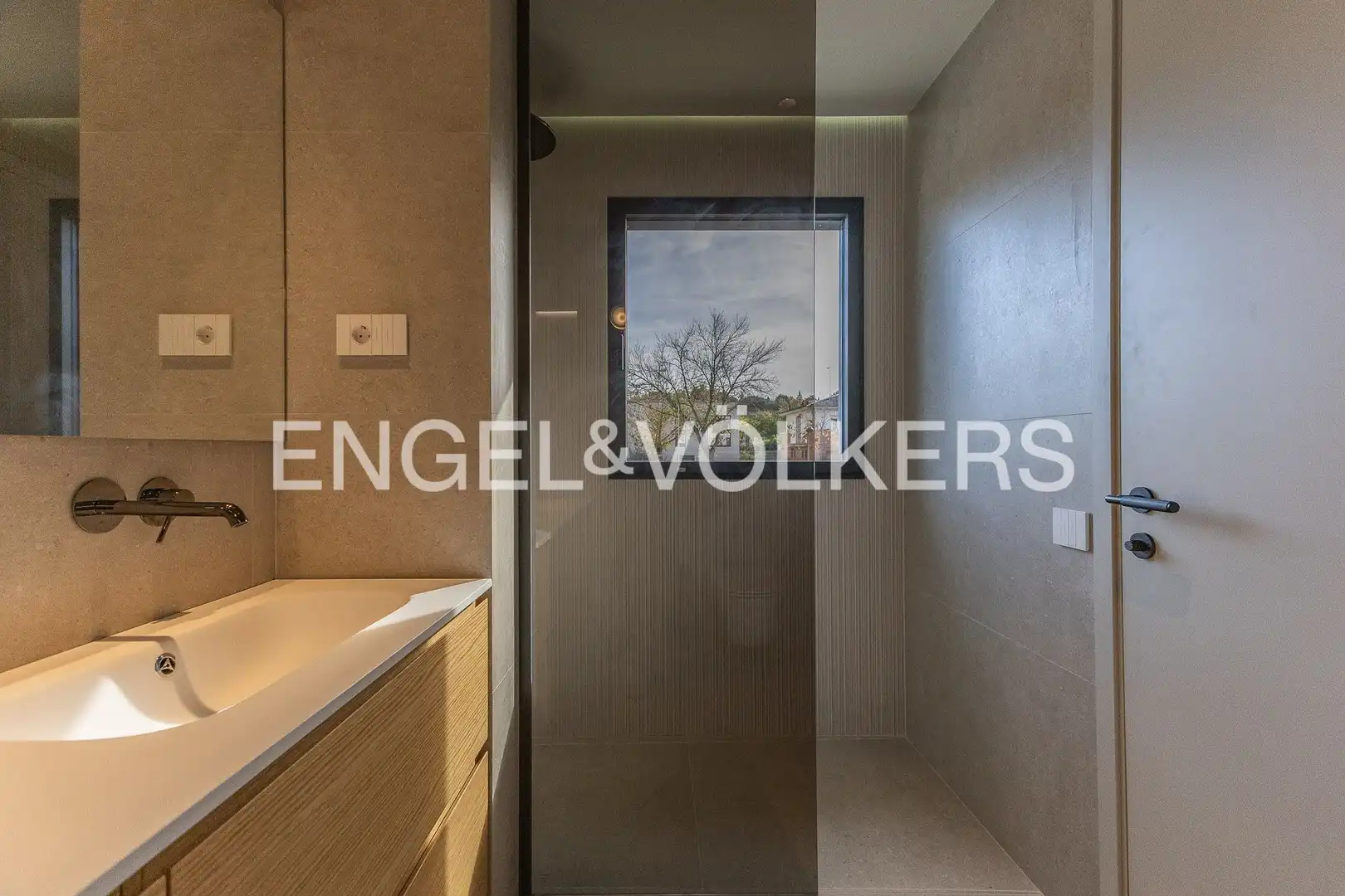 Bathroom of Houses for sale in Sant Cugat del Vallès  with Air Conditioner, Heating and Private garden