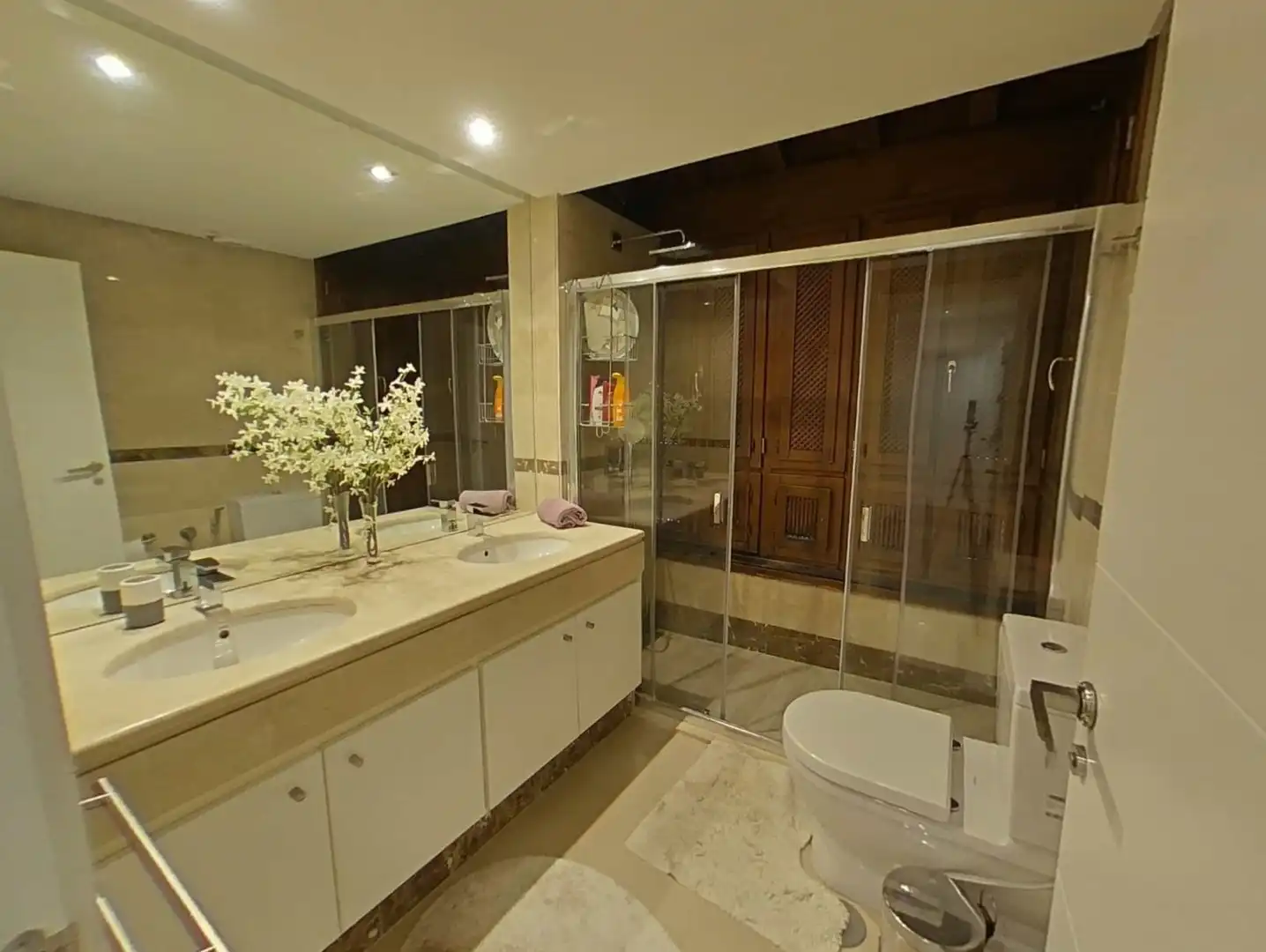 Bany de Apartament en venda en Marbella amb Terrassa, Traster i Moblat