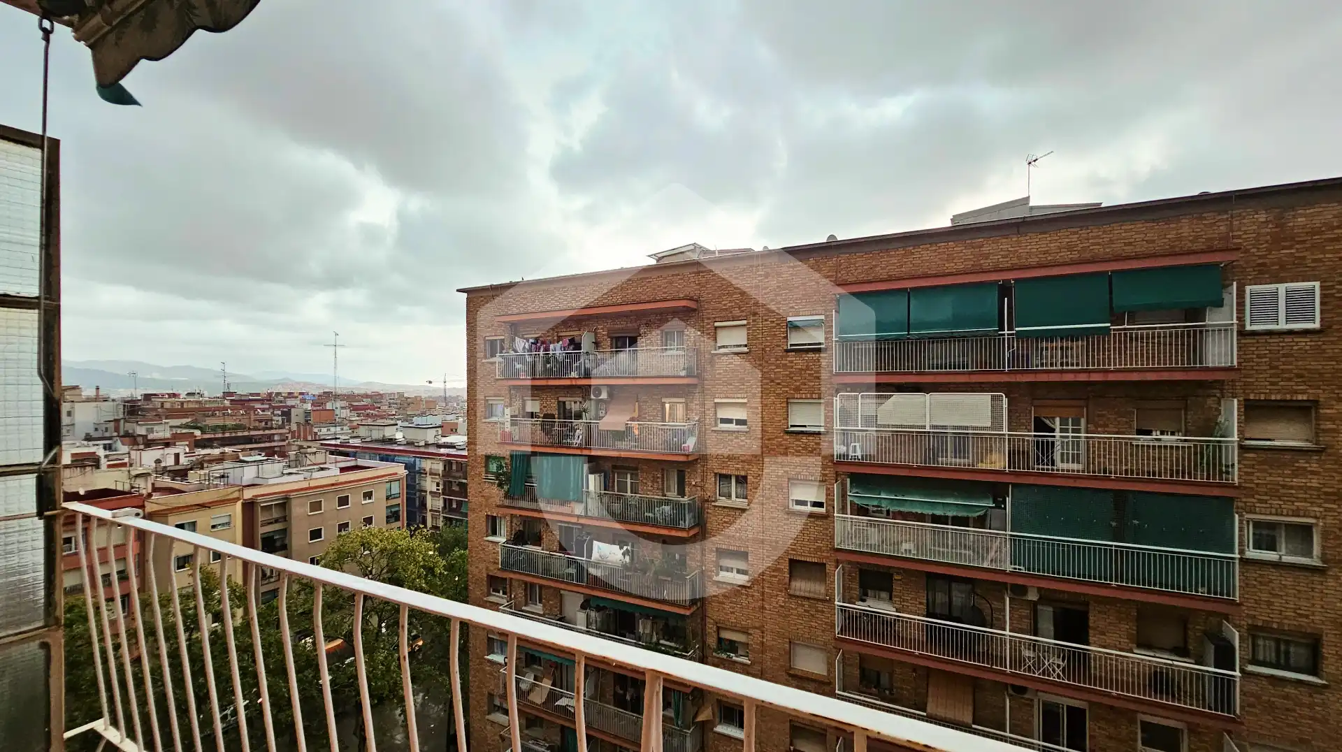 Flat with lift for sale in Nou Barris, imagen 3