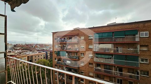 Foto 3 de Piso en venta en Porta, Barcelona Capital