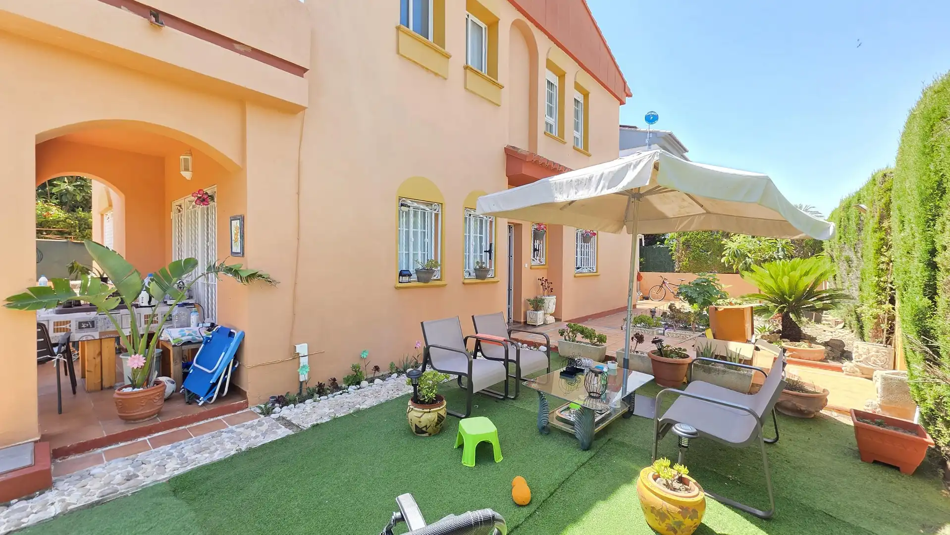 Terrasse von Haus oder Chalet zum Verkauf in Gandia mit Privatgarten, Terrasse und Balkon