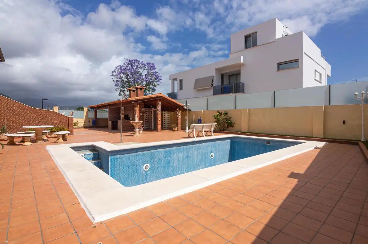 Piscina de Casa o xalet en venda en Benirredrà amb Aire condicionat, Calefacció i Jardí privat