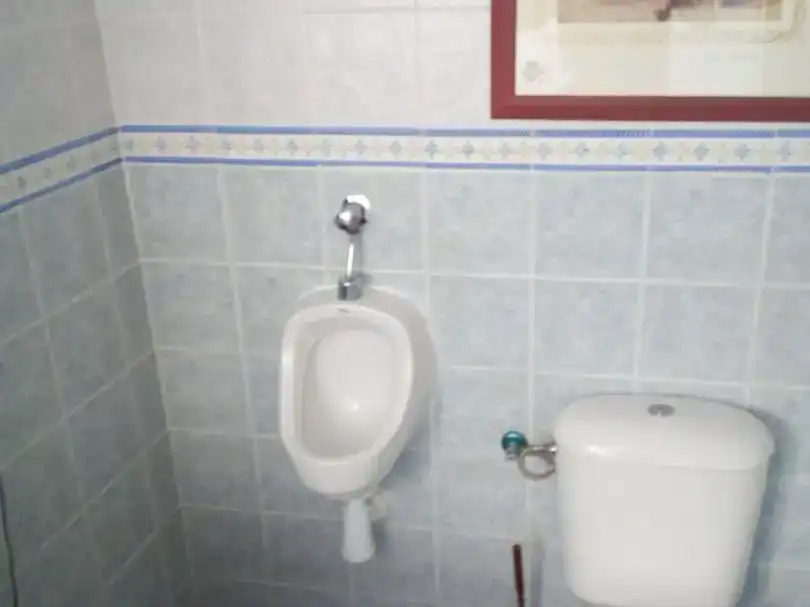 Badezimmer von Dachboden zur Miete in Gandia mit Klimaanlage, Möbliert und Balkon