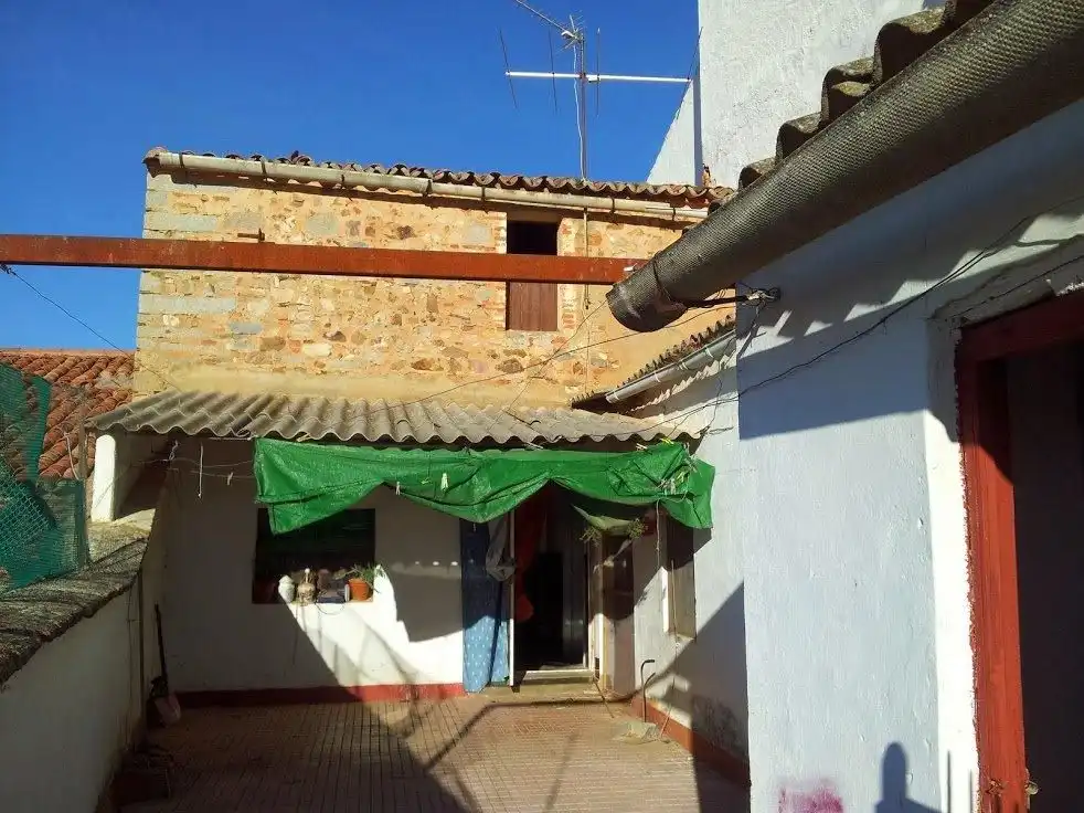 Vista exterior de Finca rústica en venda en Benquerencia de la Serena amb Terrassa i Traster