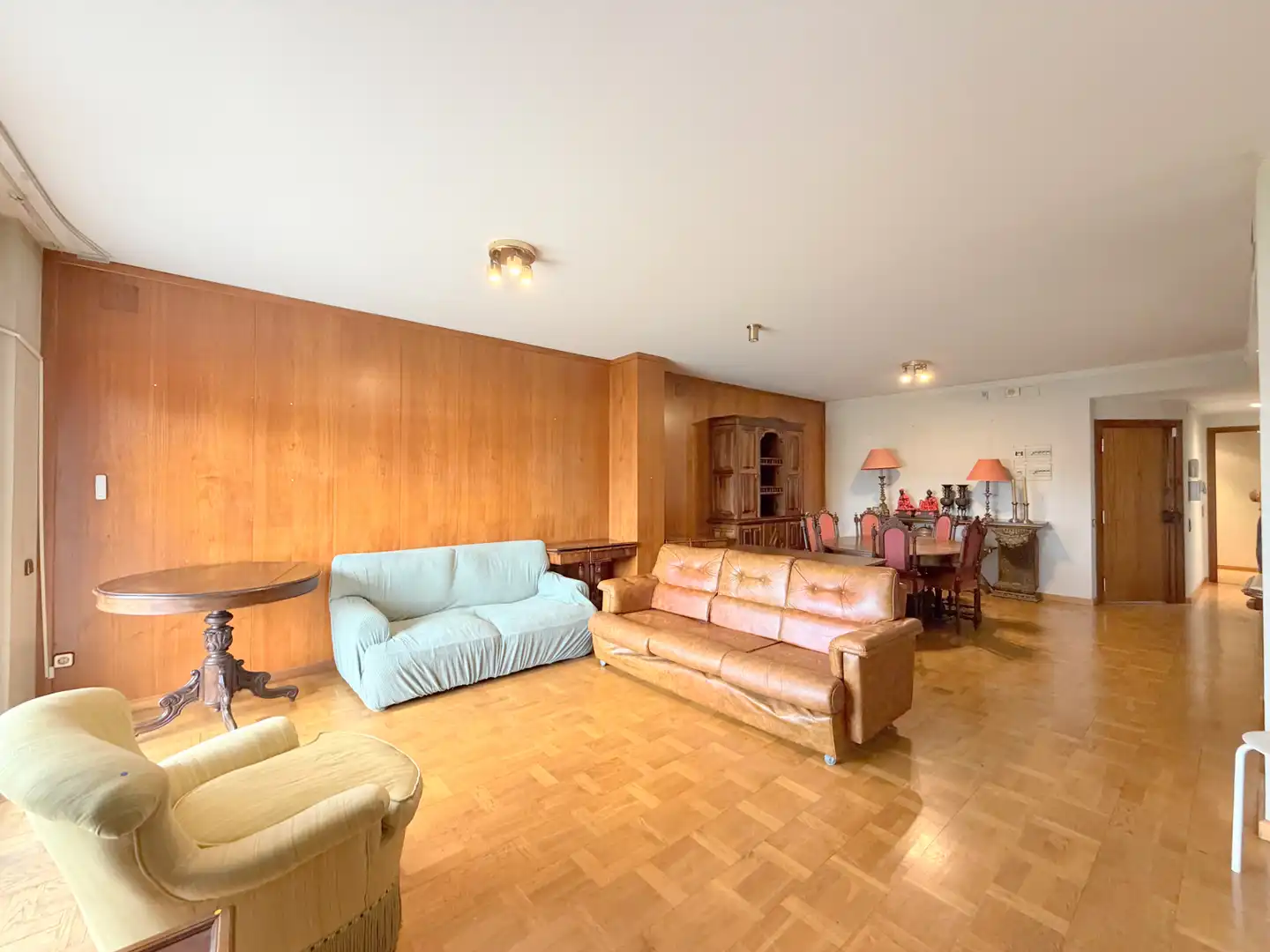 Flat with terrace for sale in Plaça de la Corona, imagen 3