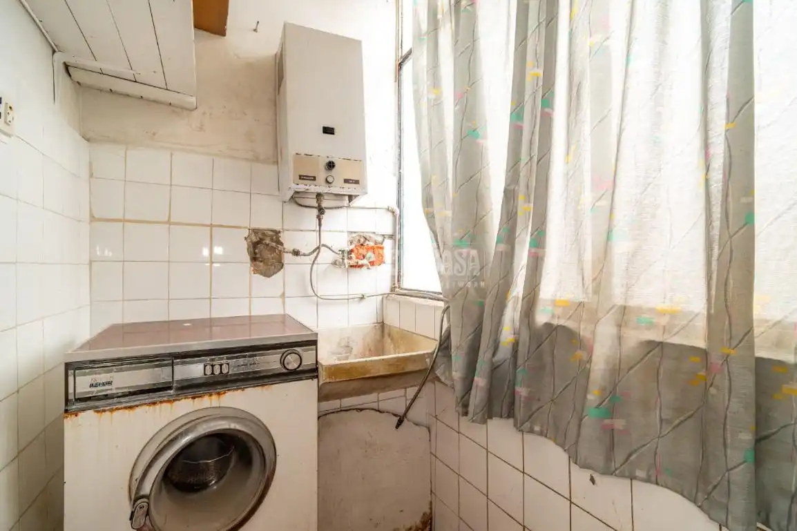 Cuina de Pis en venda en Granada amb Balcó