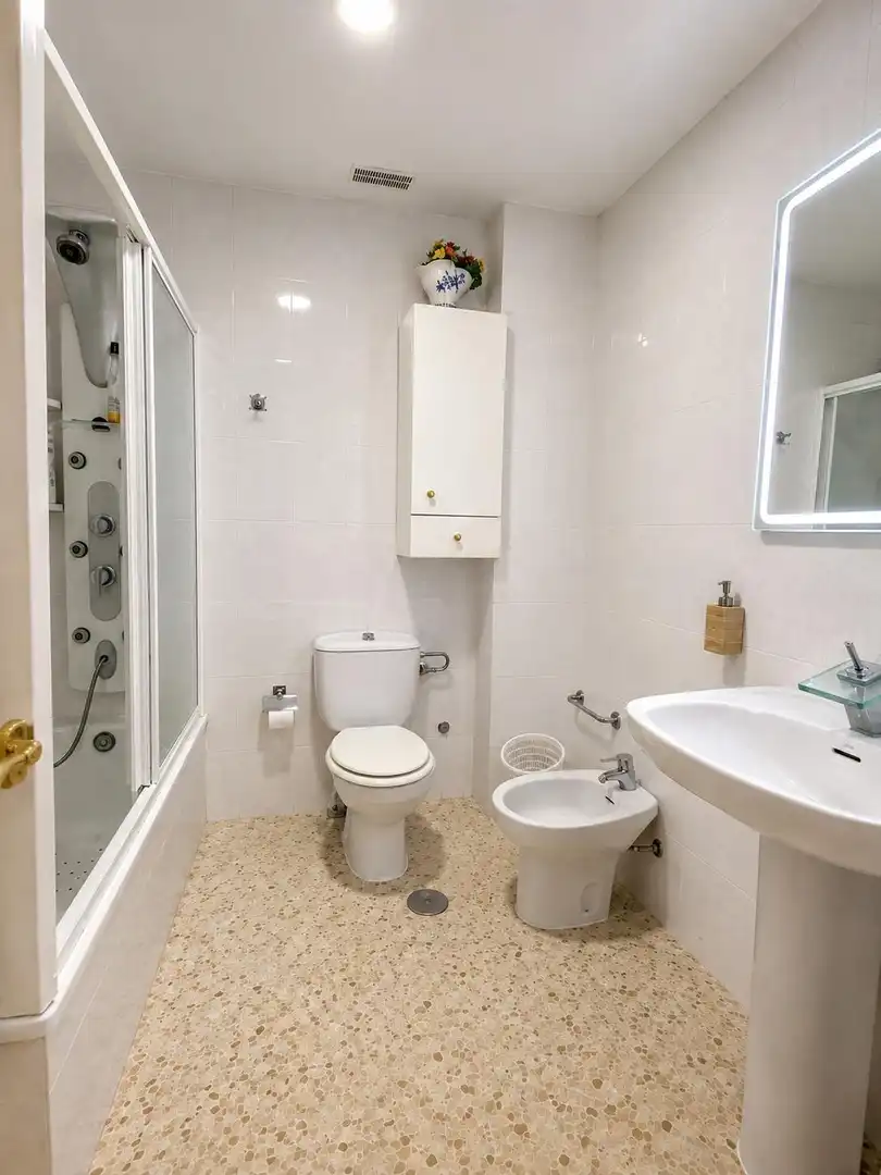 Bathroom of Detached homes for rent in Chipiona  with Air Conditioner, Furnished and Balcony