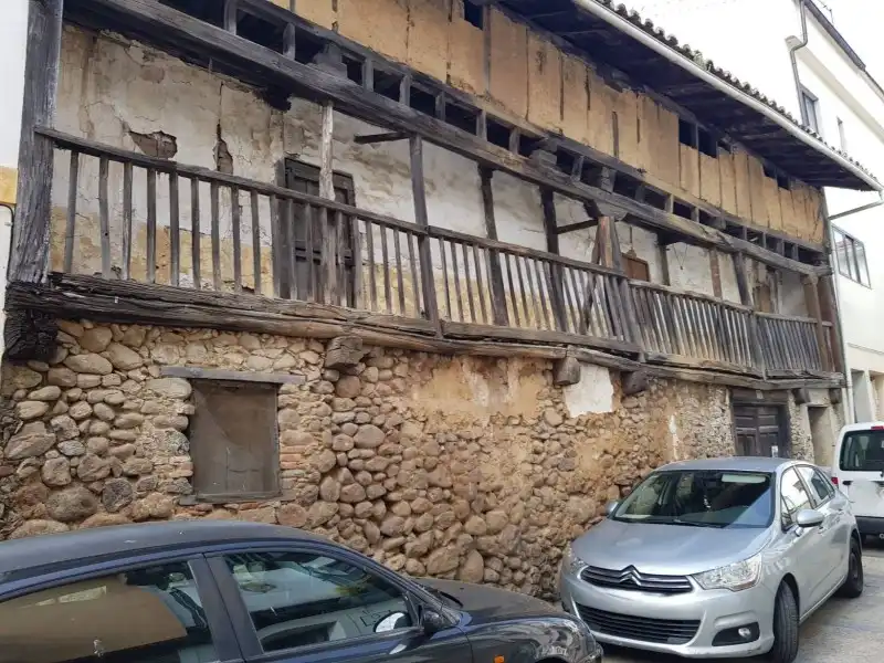 Chalet con jardín en venta en Jerte