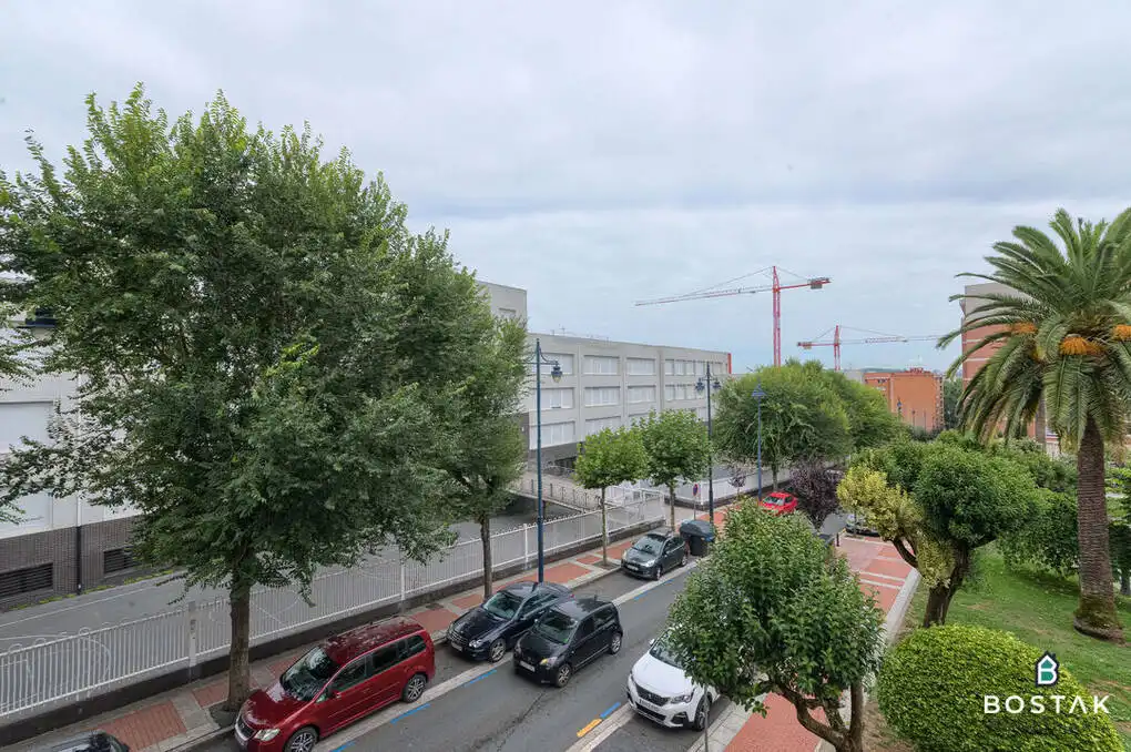 Exterior view of Flat for sale in Barakaldo   with Heating and Terrace