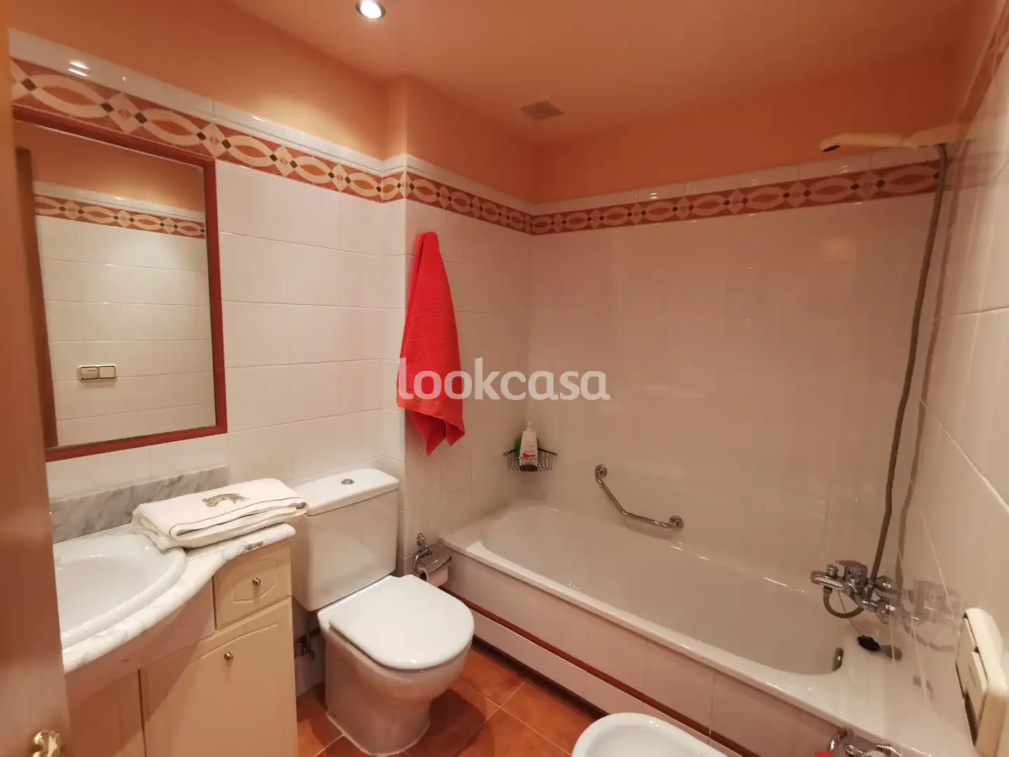 Habitación de Ático en venta en Sanxenxo con Calefacción, Terraza y Trastero