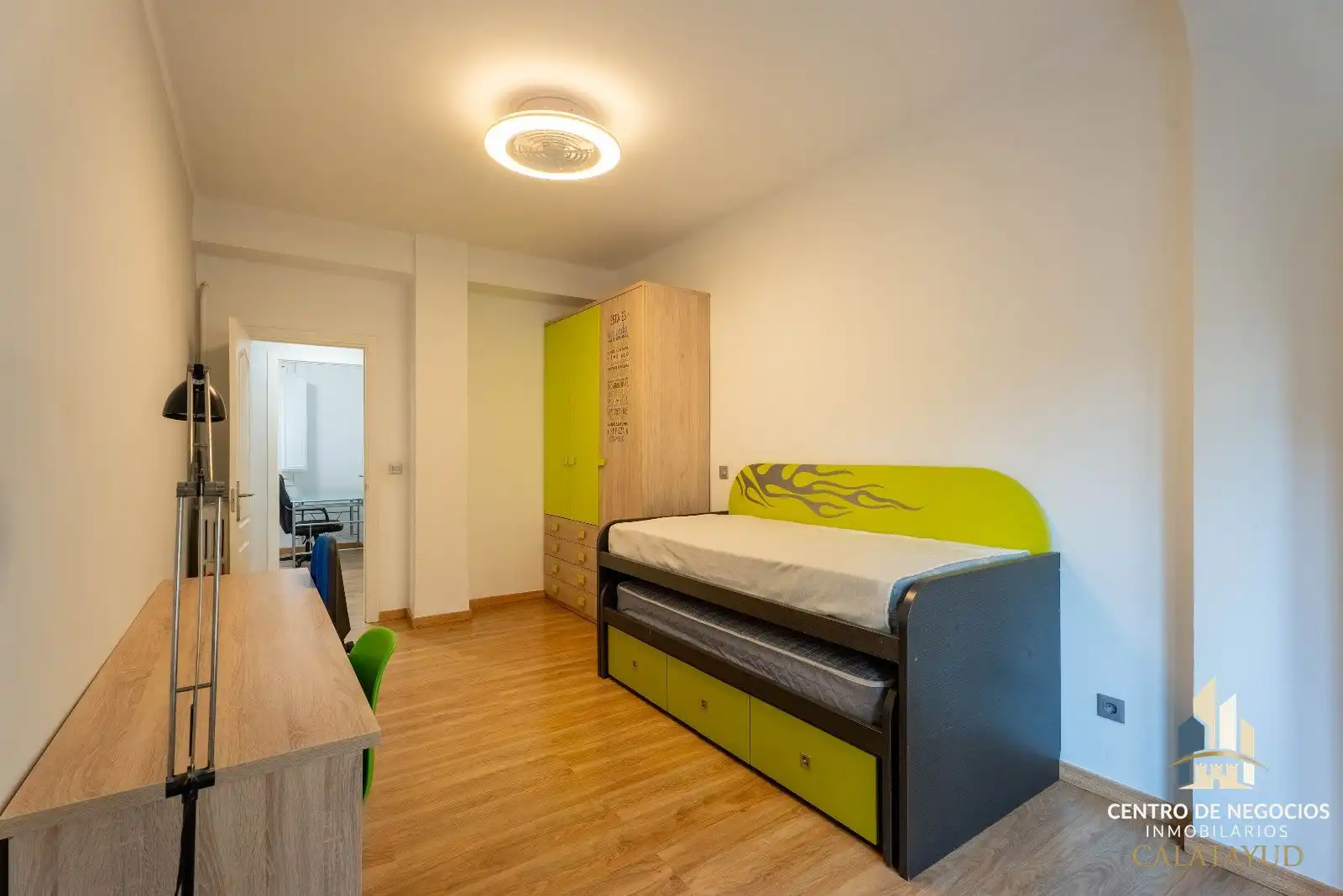 Habitación de Piso en venta en Calatayud con Calefacción, Parquet y Terraza