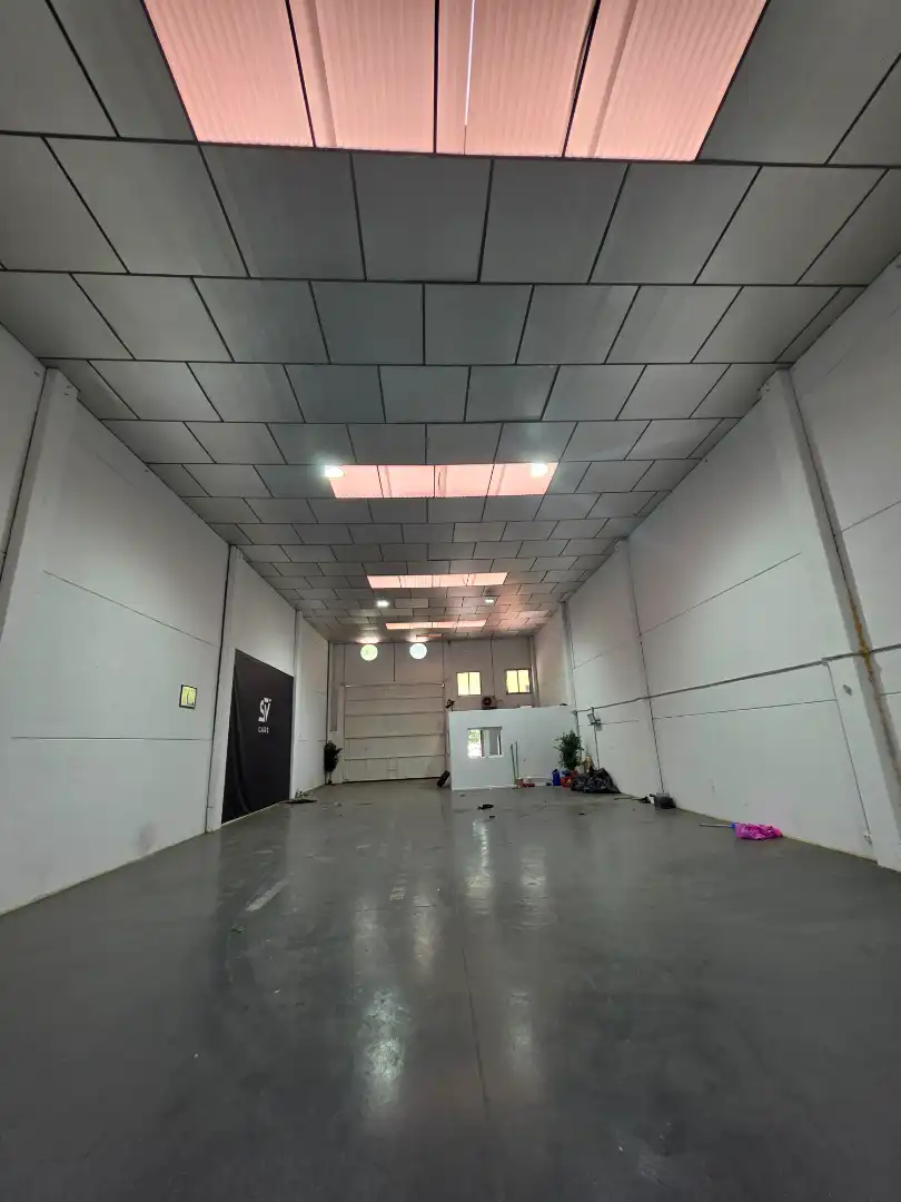 Nau industrial de lloguer a Carrer Molí d'en Barri, imagen 4