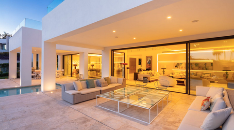 Foto 3 de Casa o chalet de alquiler en Las Brisas, Málaga