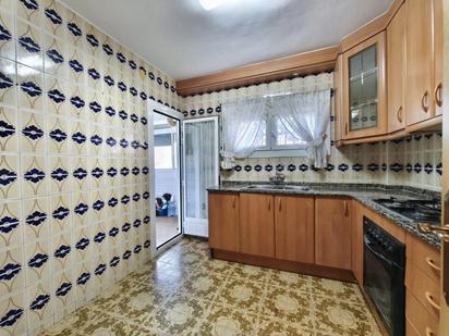 Kitchen of Flat for sale in Vilafranca del Penedès  with Air Conditioner, Heating and Storage room