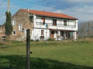 Villa in vendita a Entrambasaguas