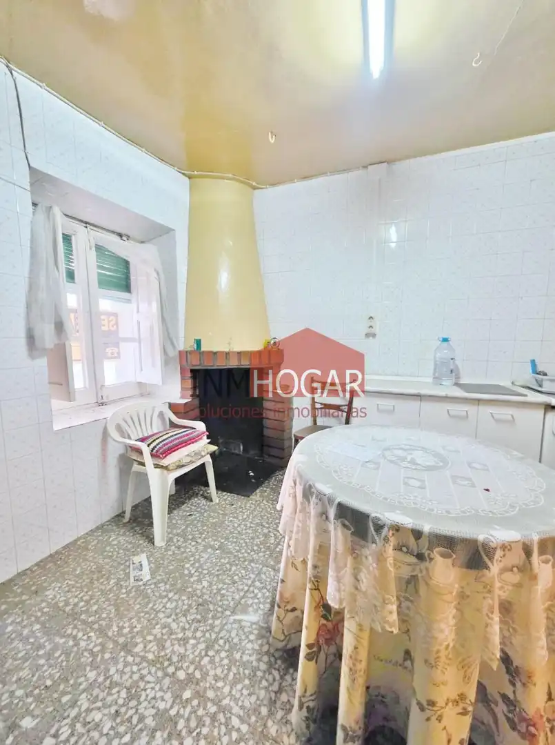 Cuina de Casa o xalet en venda en El Barraco  amb Traster i Moblat