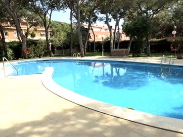 Adossat amb piscina de lloguer a Gavà Mar