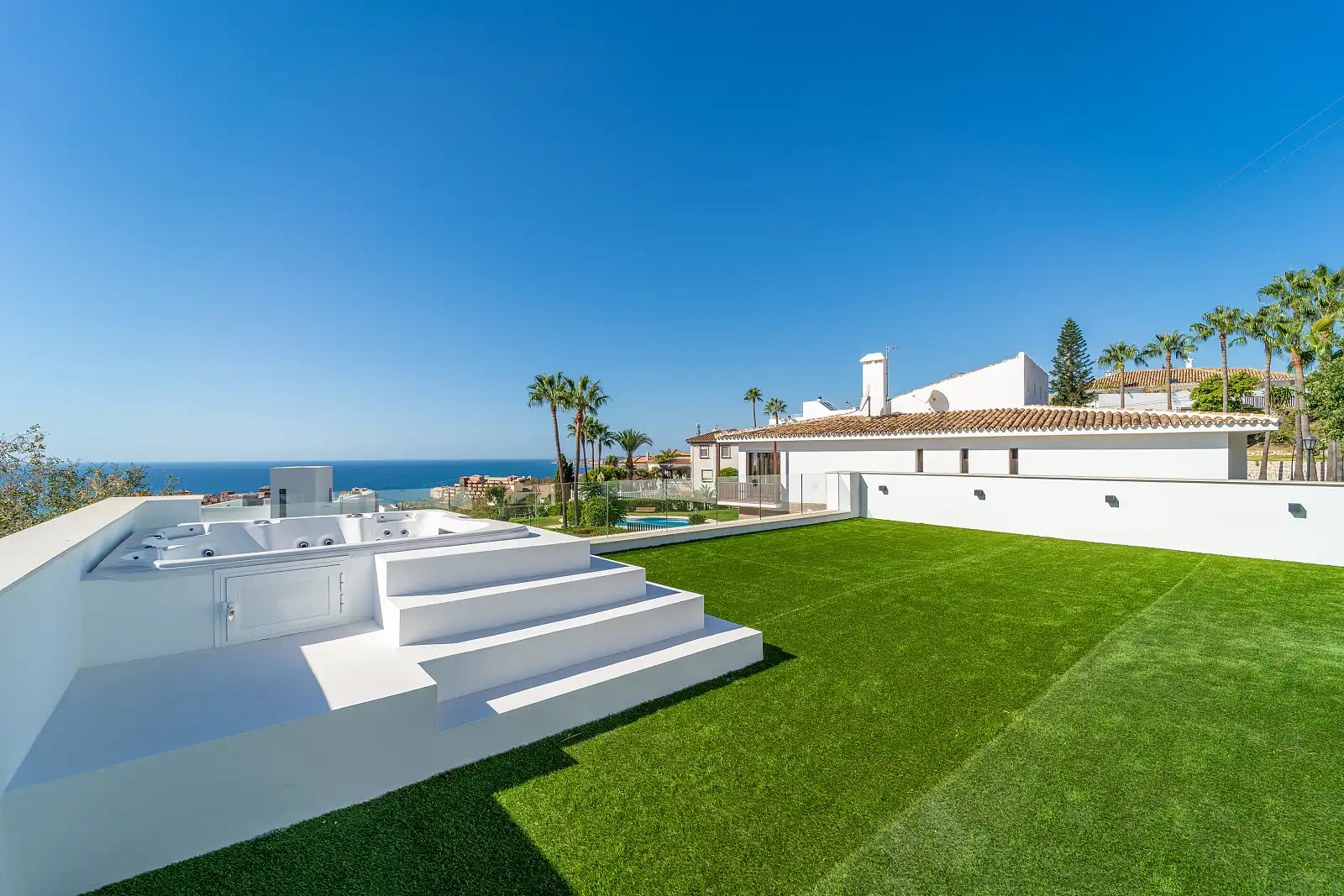 Jardí de Casa o xalet en venda en Benalmádena amb Aire condicionat, Jardí privat i Terrassa