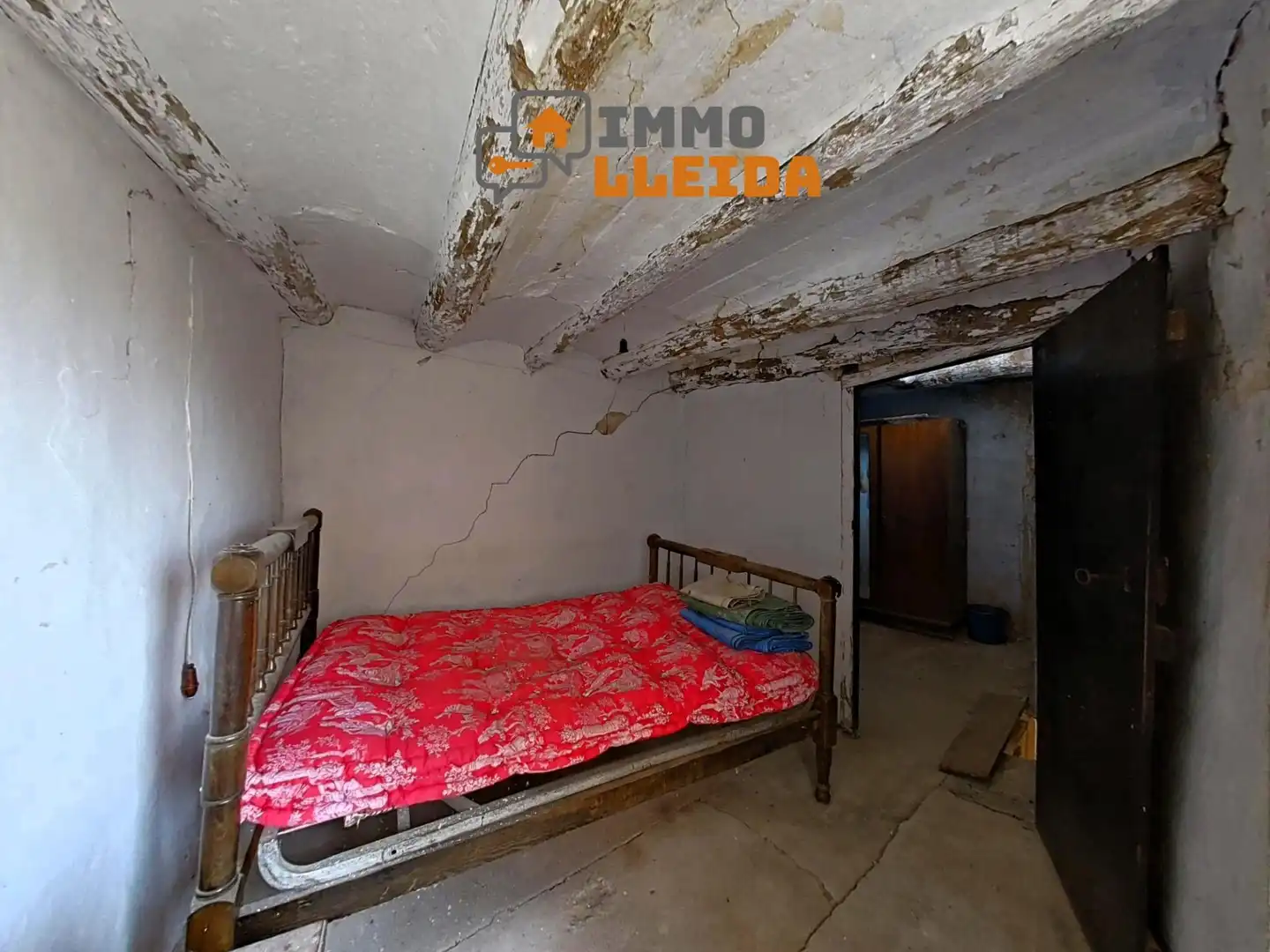 Casa o chalet en venta en Àger con Jardín privado, Trastero y Amueblado