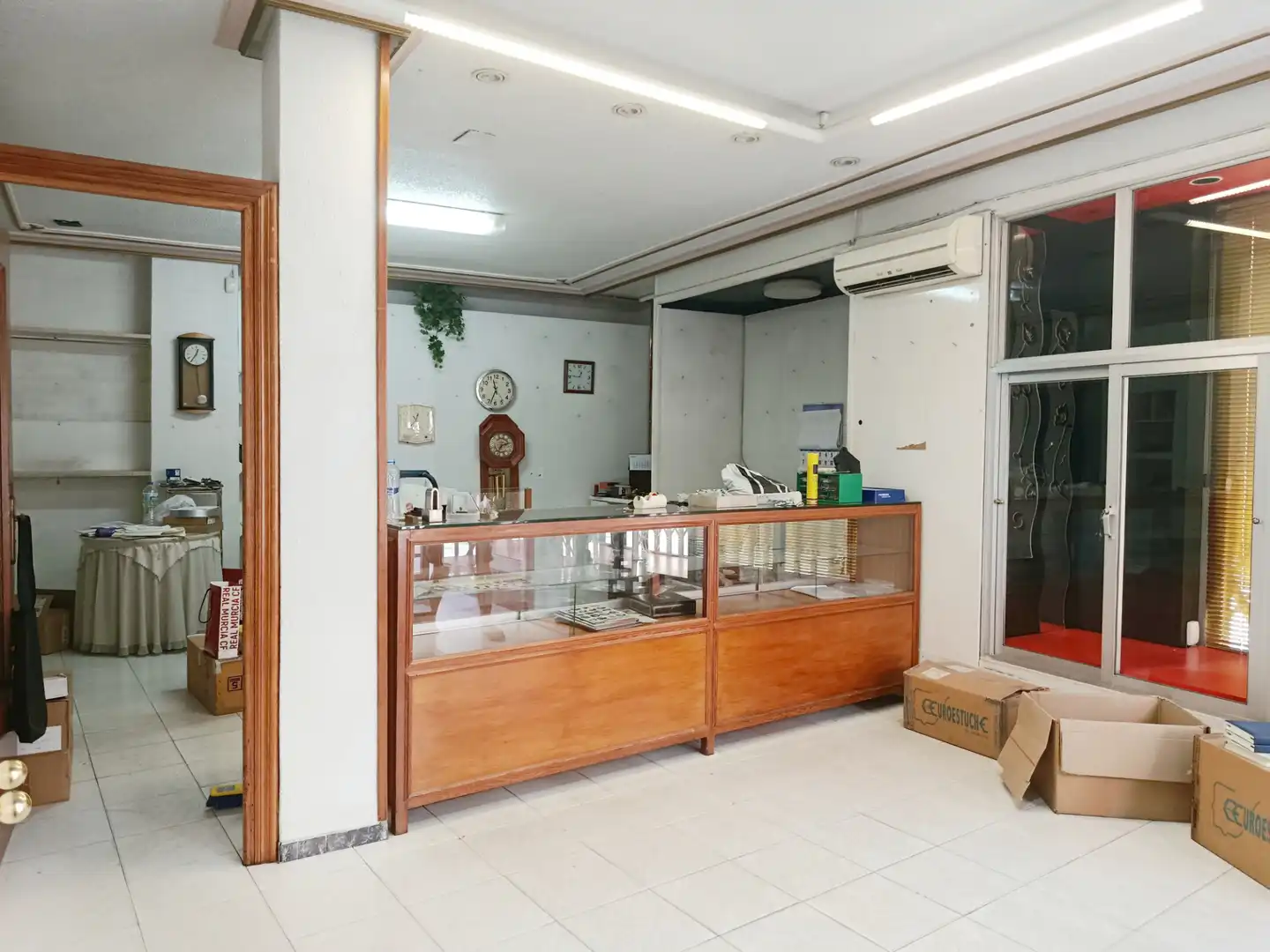 Commercial properties for sale in Archena  with Air Conditioner and Heating