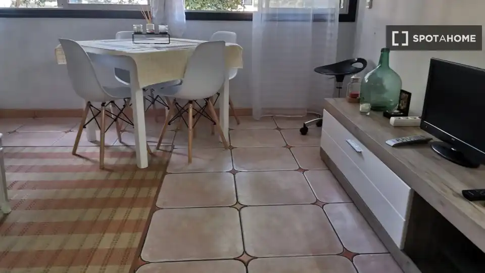 Kitchen of Flat for rent in Vigo   with Air Conditioner, Heating and Furnished