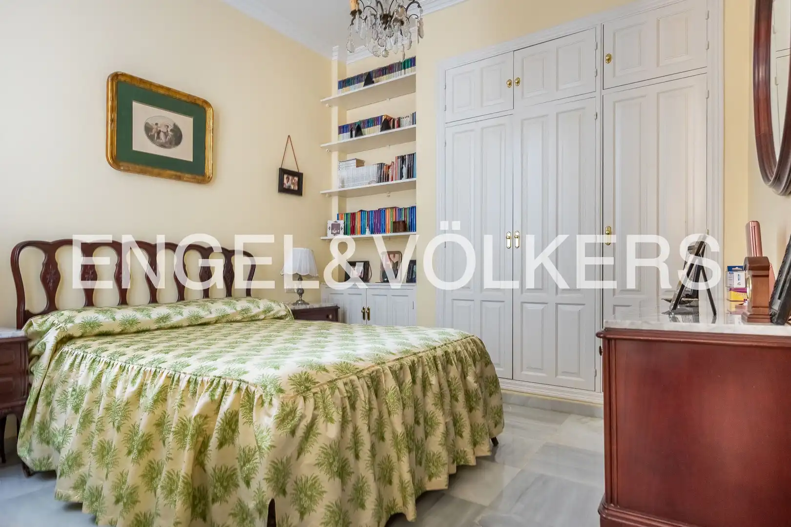 Schlafzimmer von Haus oder Chalet zum Verkauf in Sevilla mit Klimaanlage, Heizung und Balkon