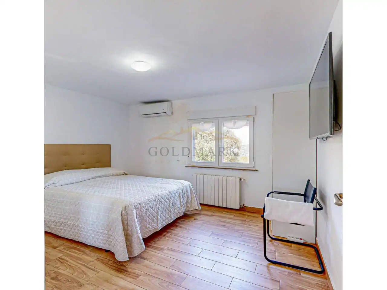 Dormitori de Casa o xalet en venda en Corbera de Llobregat amb Aire condicionat, Jardí privat i Terrassa