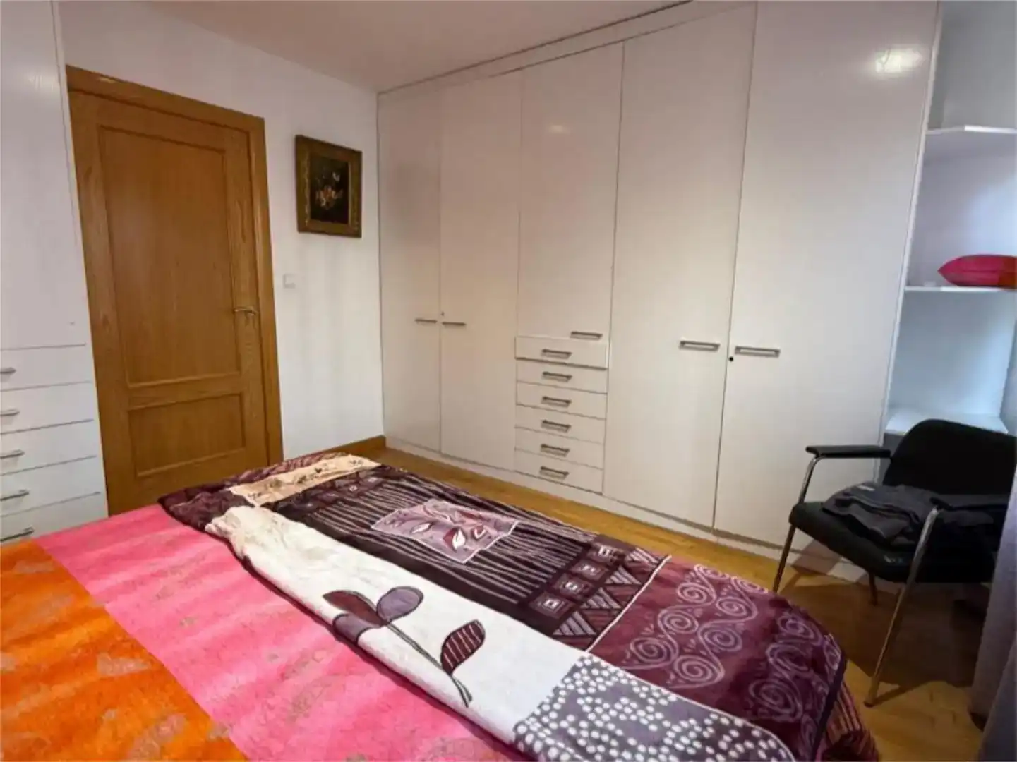 Schlafzimmer von Wohnung zur Miete in  Zaragoza Capital mit Klimaanlage und Balkon