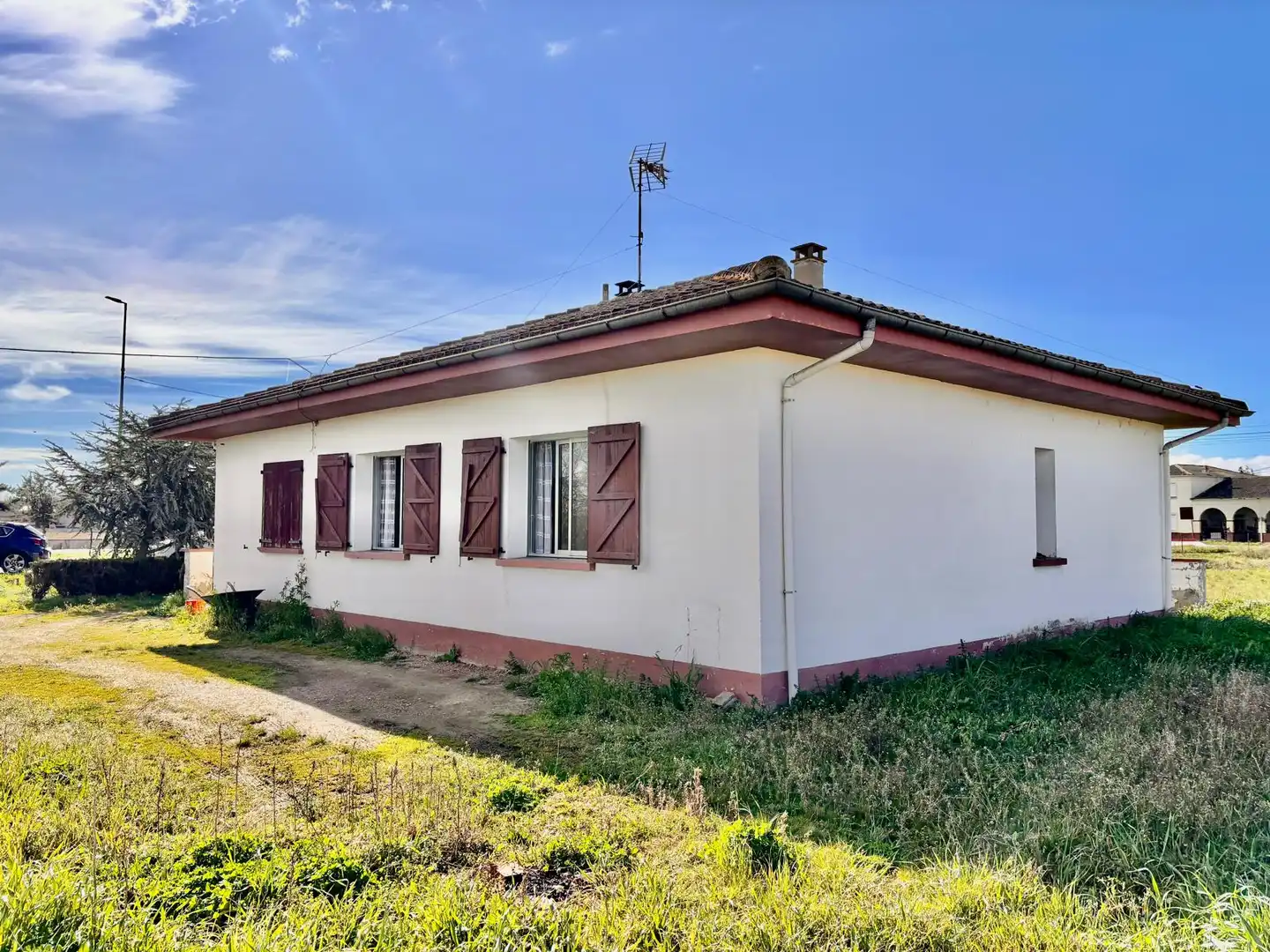 Vista exterior de Casa o chalet en venta en San Cristóbal de la Polantera con Amueblado