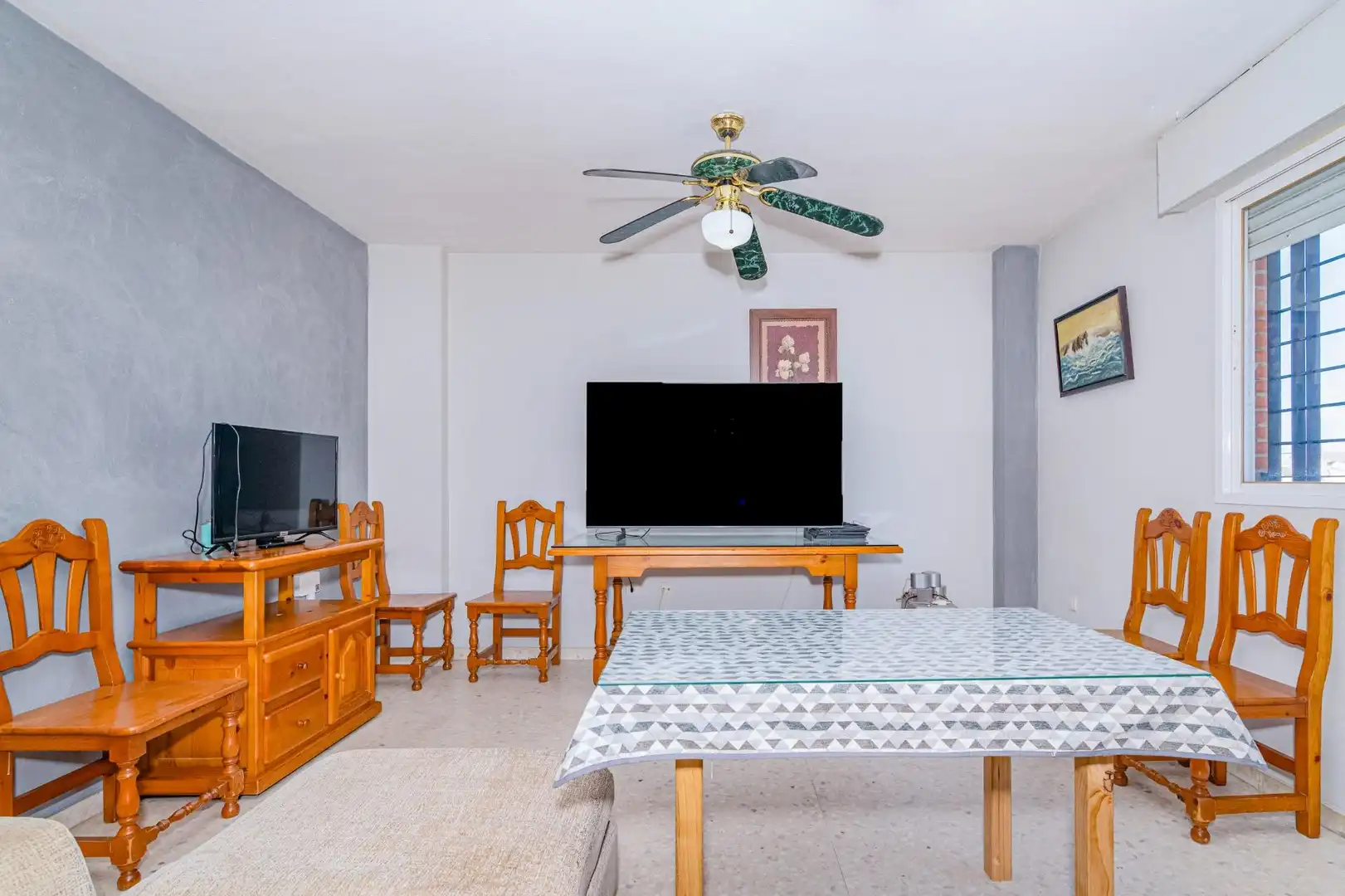 Living room of Detached homes for sale in Cúllar Vega  with Storage room and Alarm