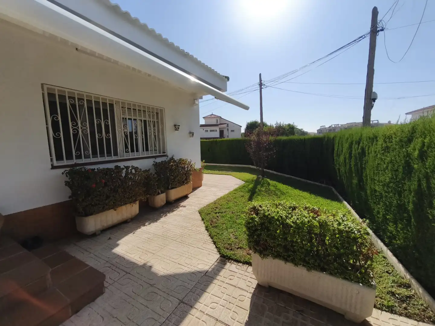 Vista exterior de Casa o chalet en venta en Mont-roig del Camp con Aire acondicionado, Calefacción y Jardín privado