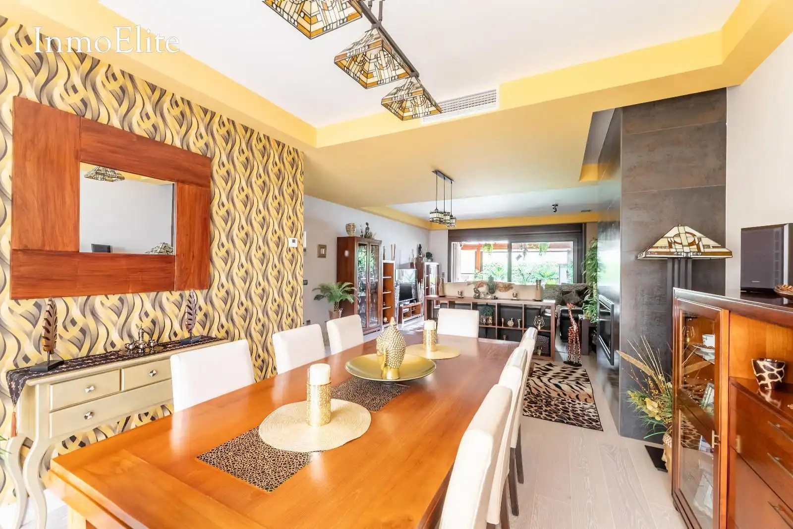 Dining room of Detached homes for sale in Majadahonda  with Air Conditioner, Heating and Private garden