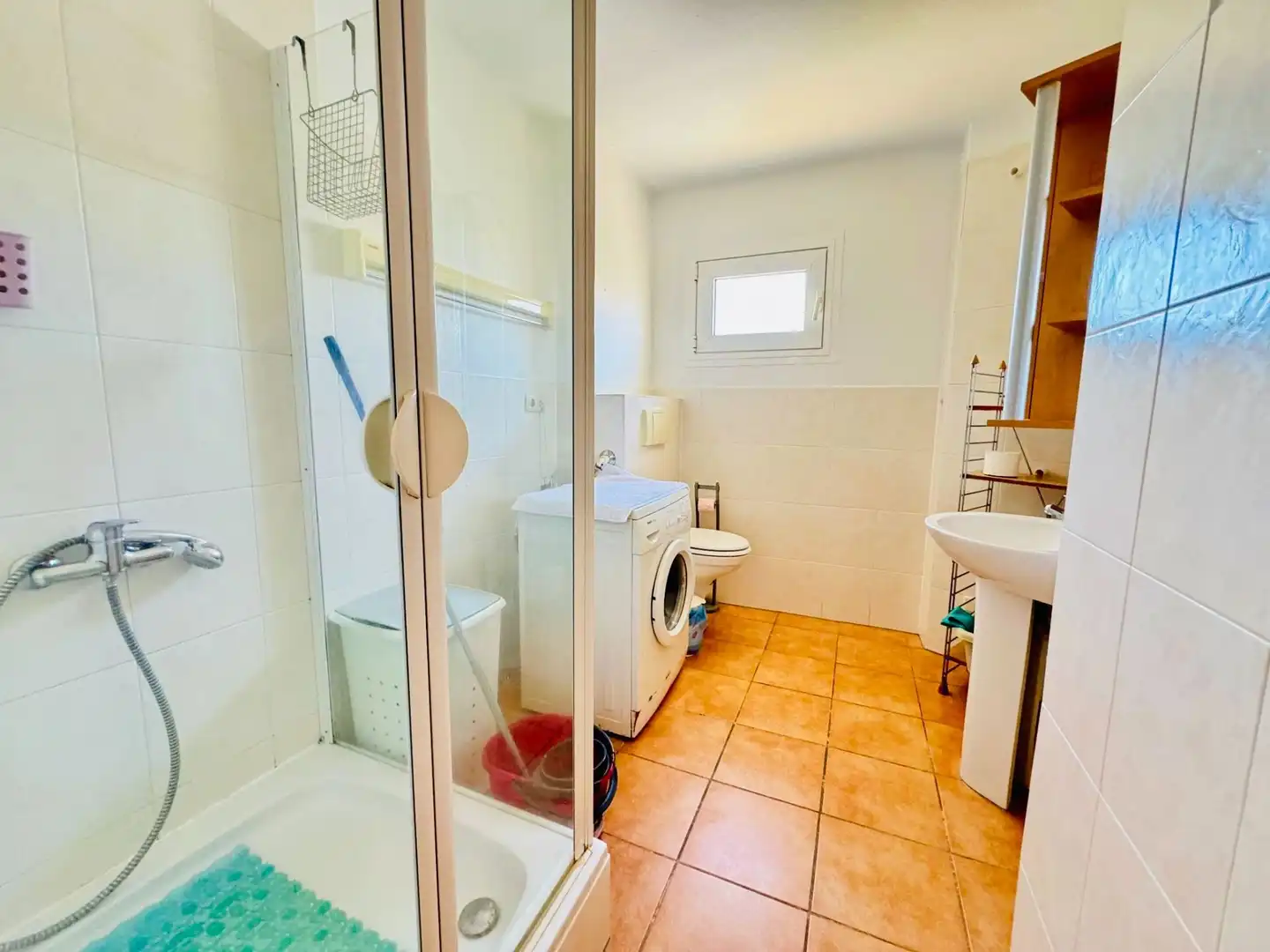 Baño de Apartamento en venta en Torrox con Piscina comunitaria