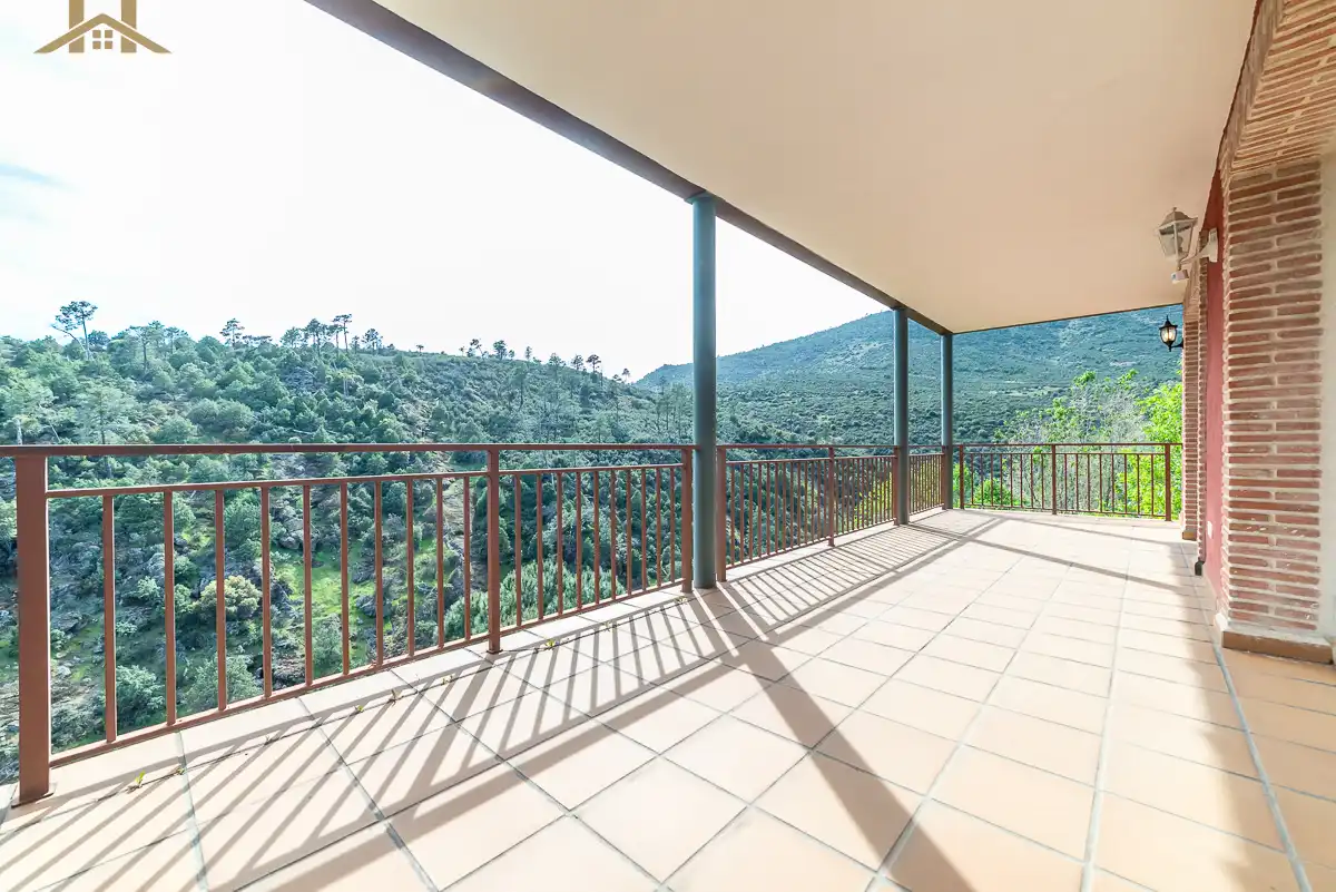 Terraza de Casa o chalet en venta en Robledo de Chavela con Calefacción, Terraza y Trastero