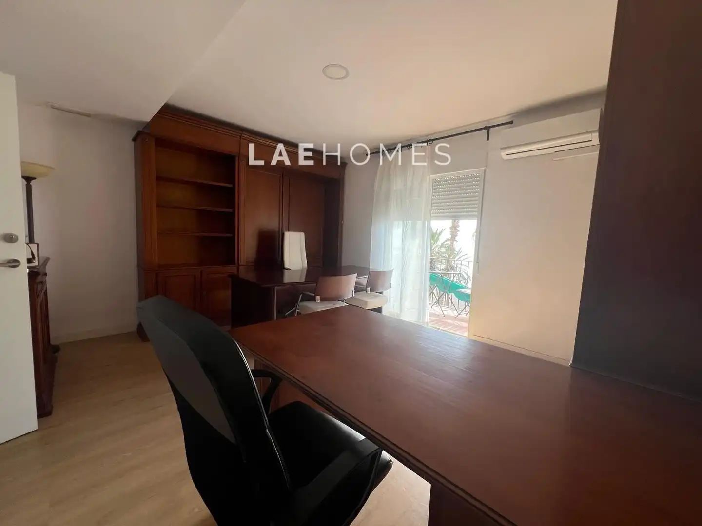 Office for rent in Málaga  with Air Conditioner