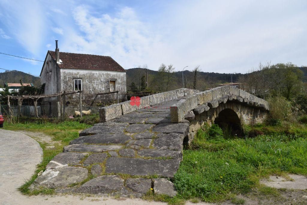 Vista exterior de Casa o xalet en venda en Ames amb Jardí privat
