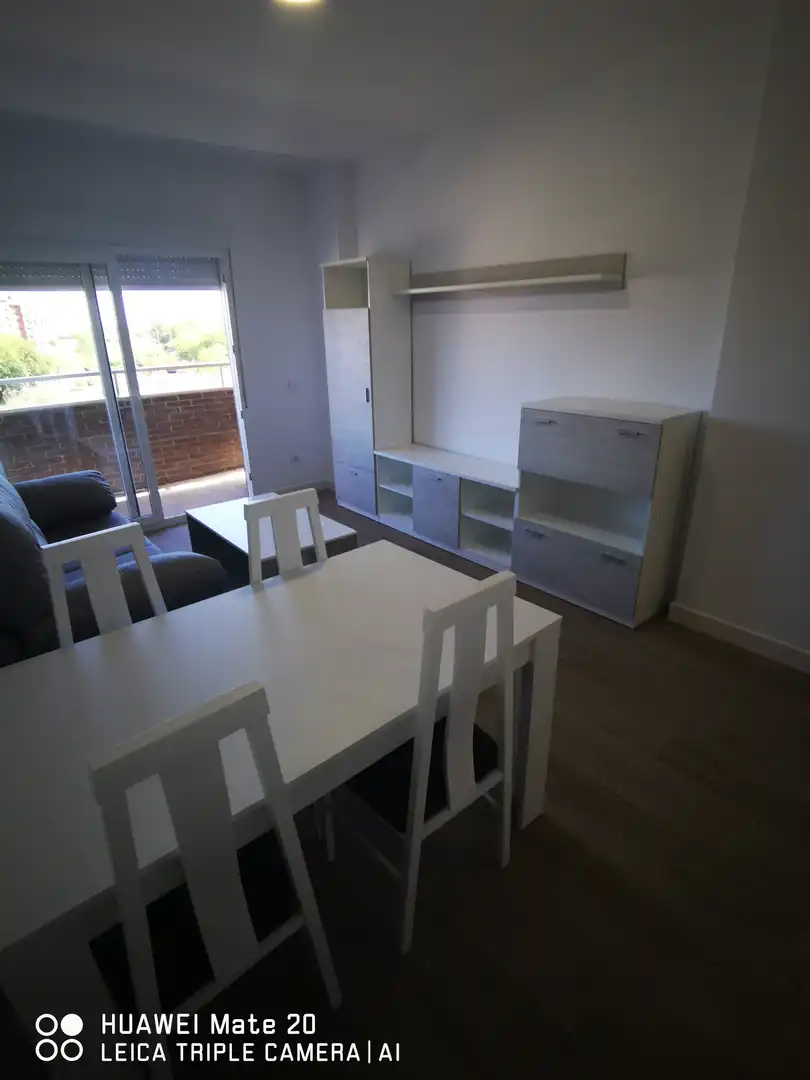 Wohnung zur Miete in Calle Río Valdehuesa, 17, Santa María de Benquerencia